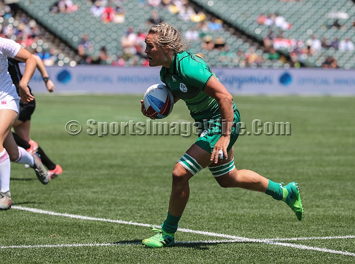 2018RugbySevensFri-14.JPG - Ashleigh Baxter of Ireland scores a try against England in the women's first round of the 2018 Rugby World Cup Sevens, July 20-22, 2018, held at AT&T Park, San Francisco, CA. Ireland defeated England 19-14.